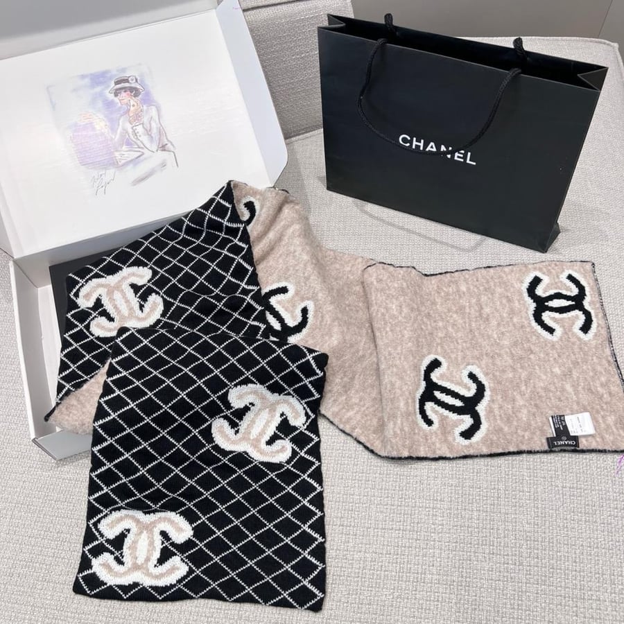سكارف شانيل