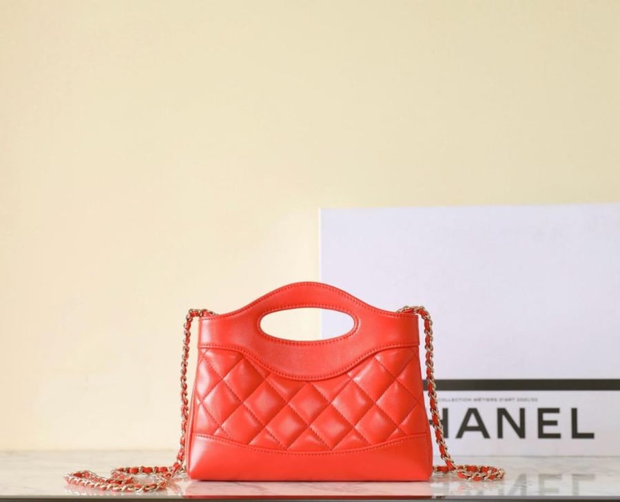 Chanel nano