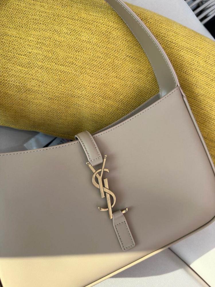 Ysl hobo 23 cm