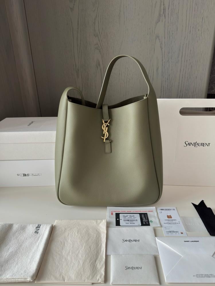 Ysl hobo