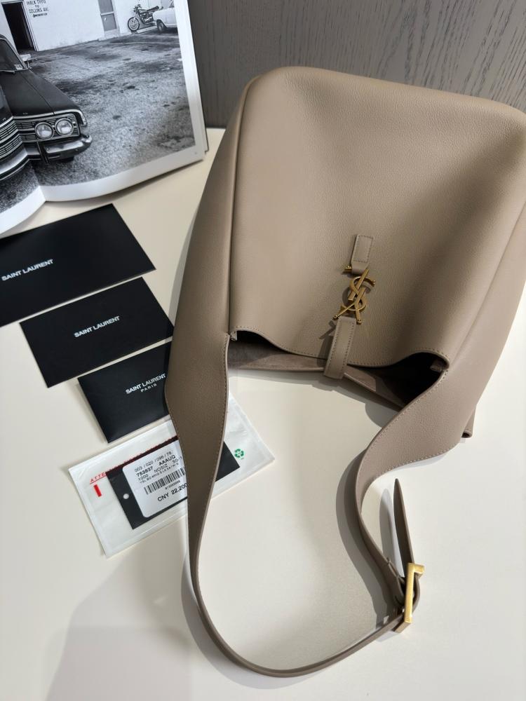 Ysl hobo