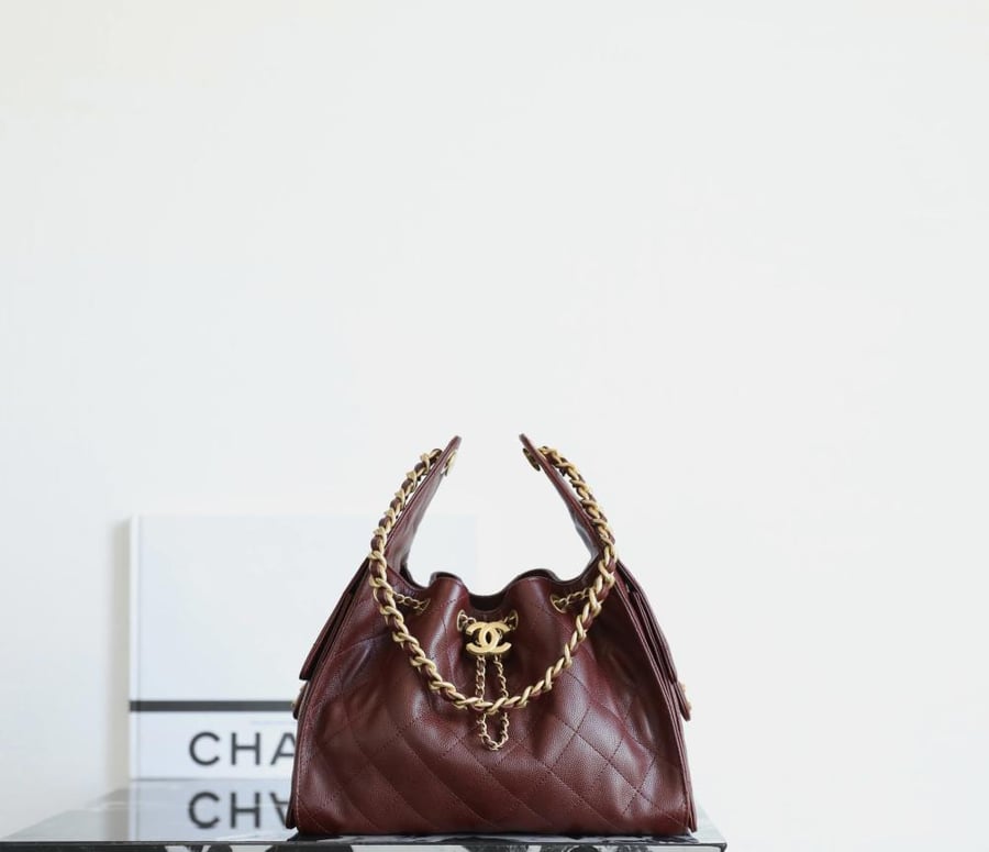 Chanel hobo