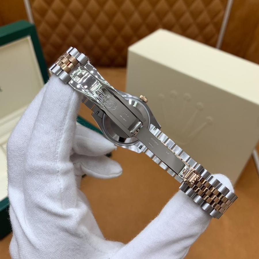 Rolex روز قولد