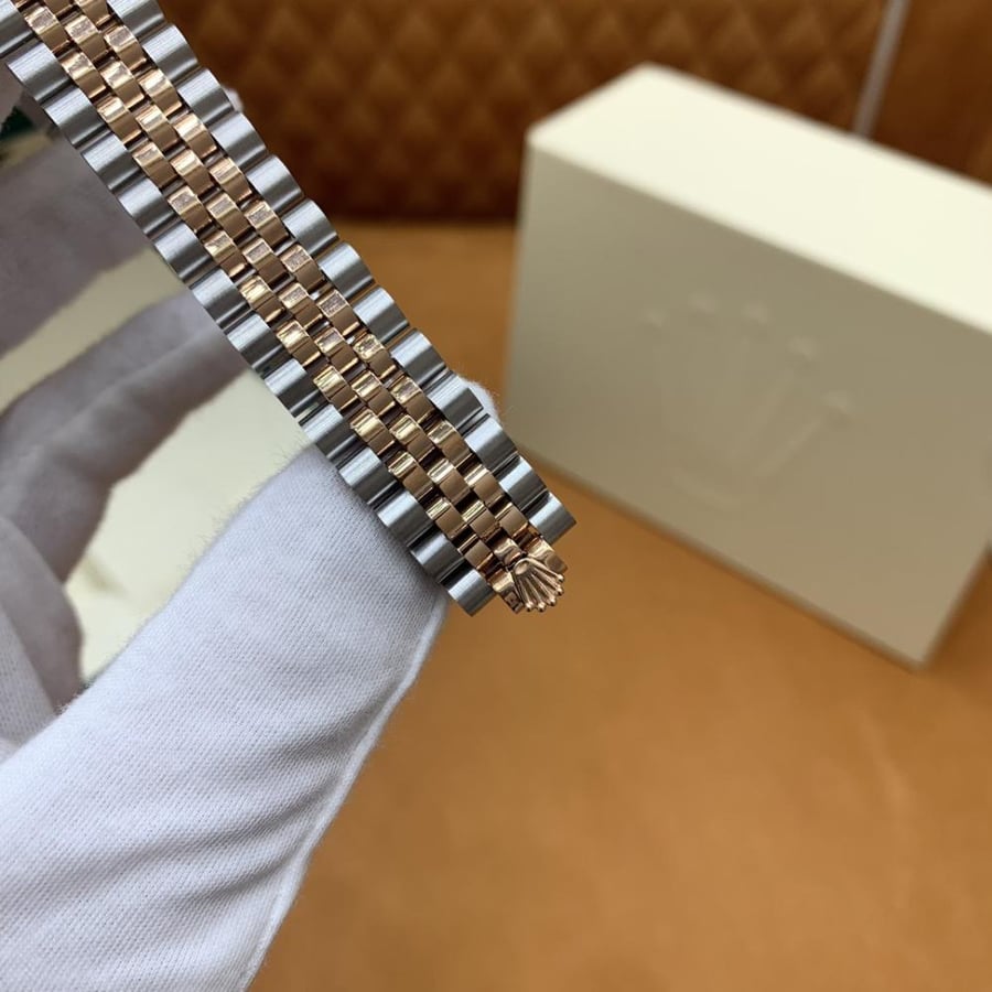 Rolex روز قولد