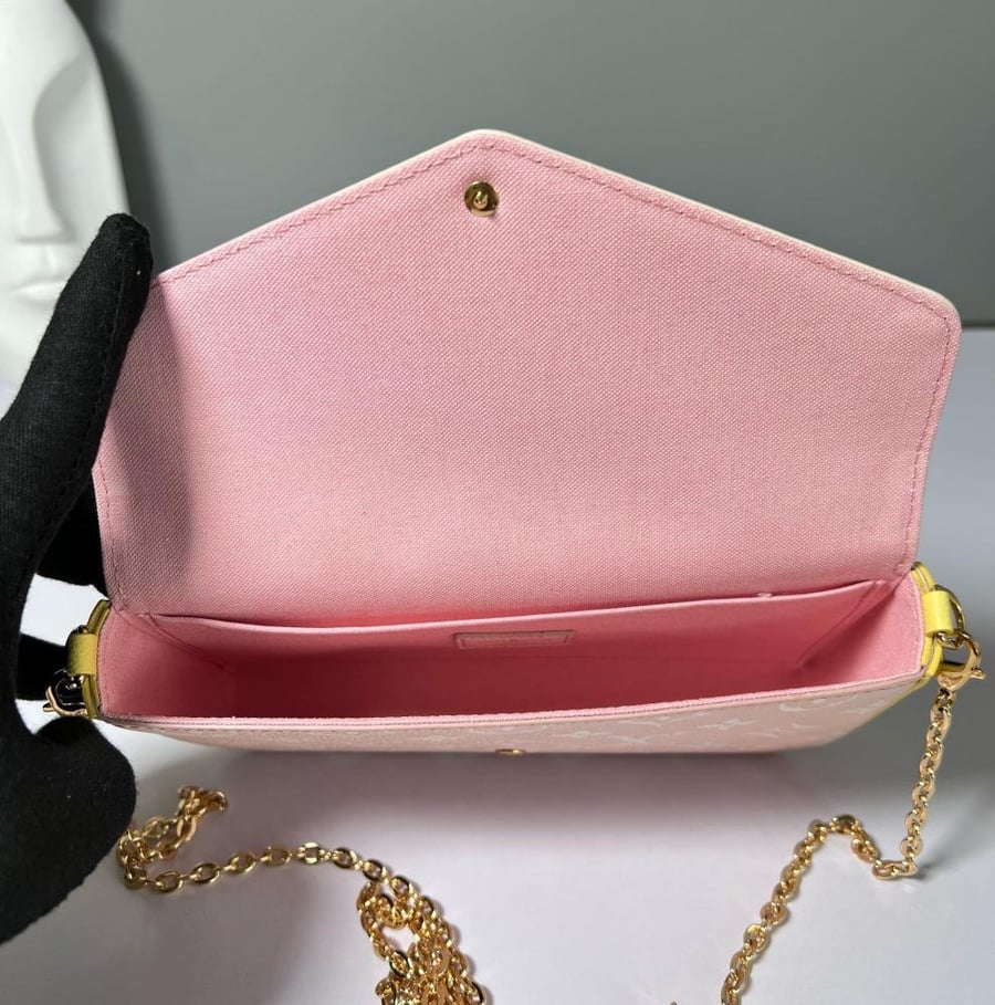 LU  POCHETTE FELICIE
