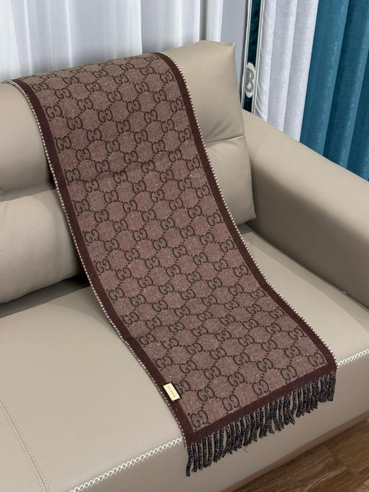 سكارف قوتشي