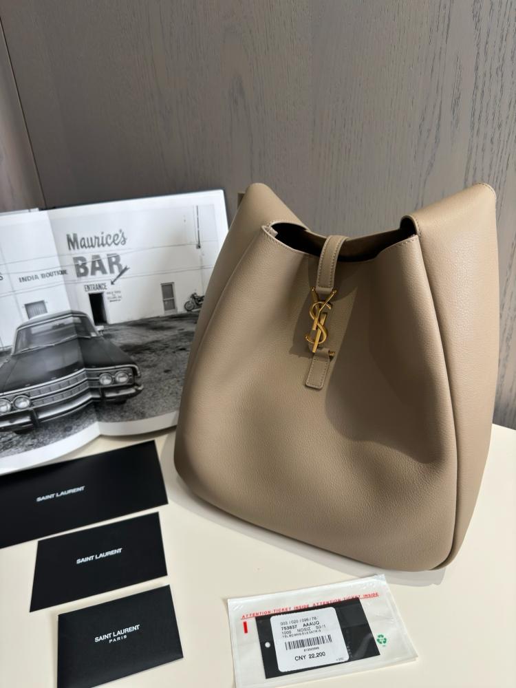 Ysl hobo