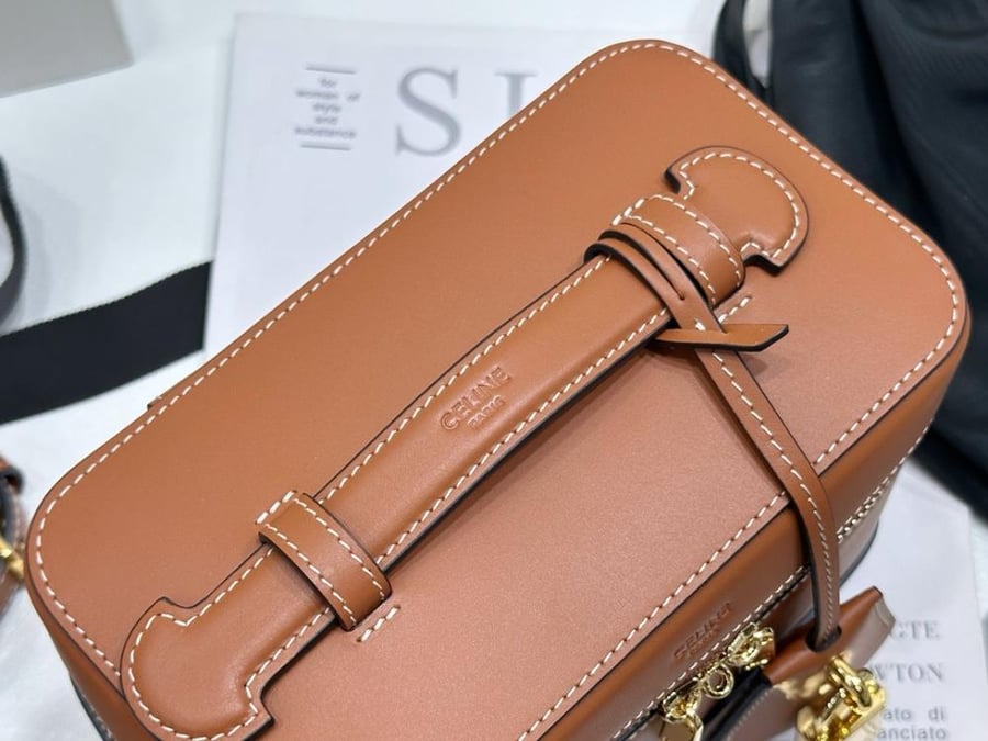 CELINE