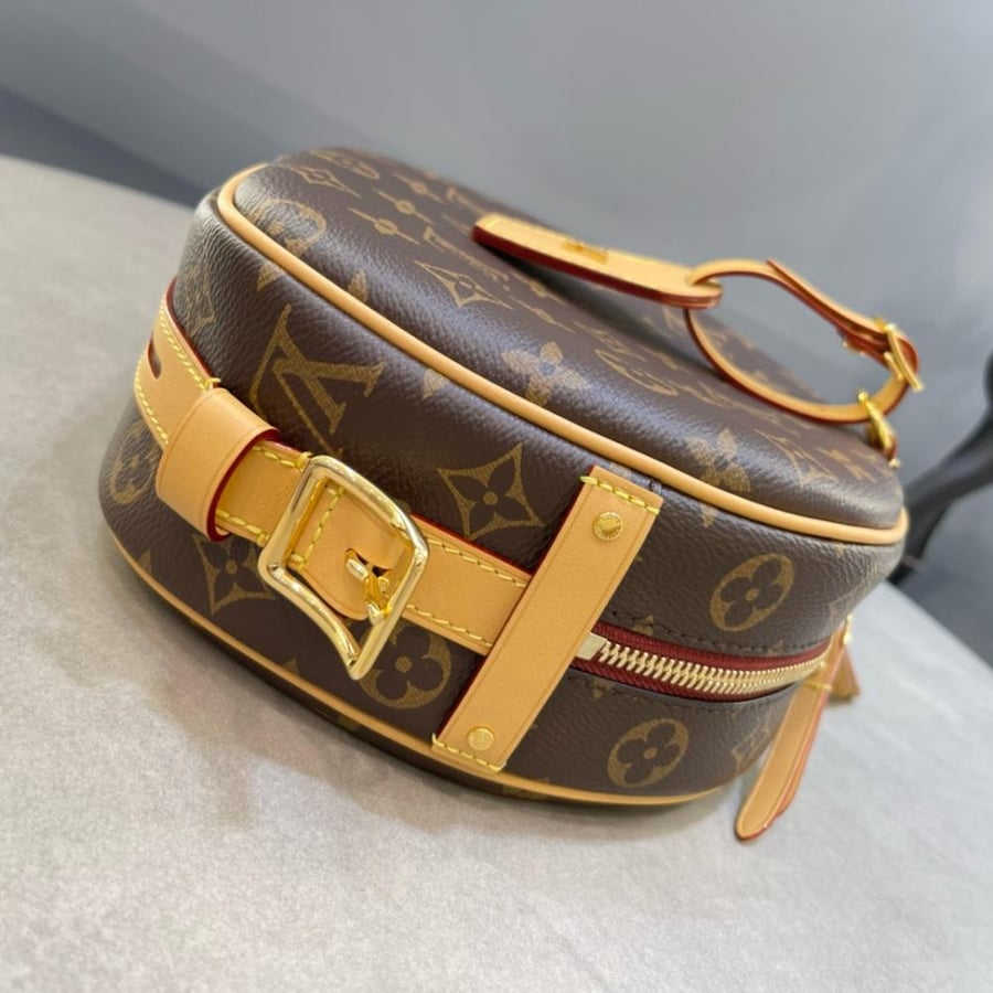 LU PETITE BOITE CHAPEAU LV