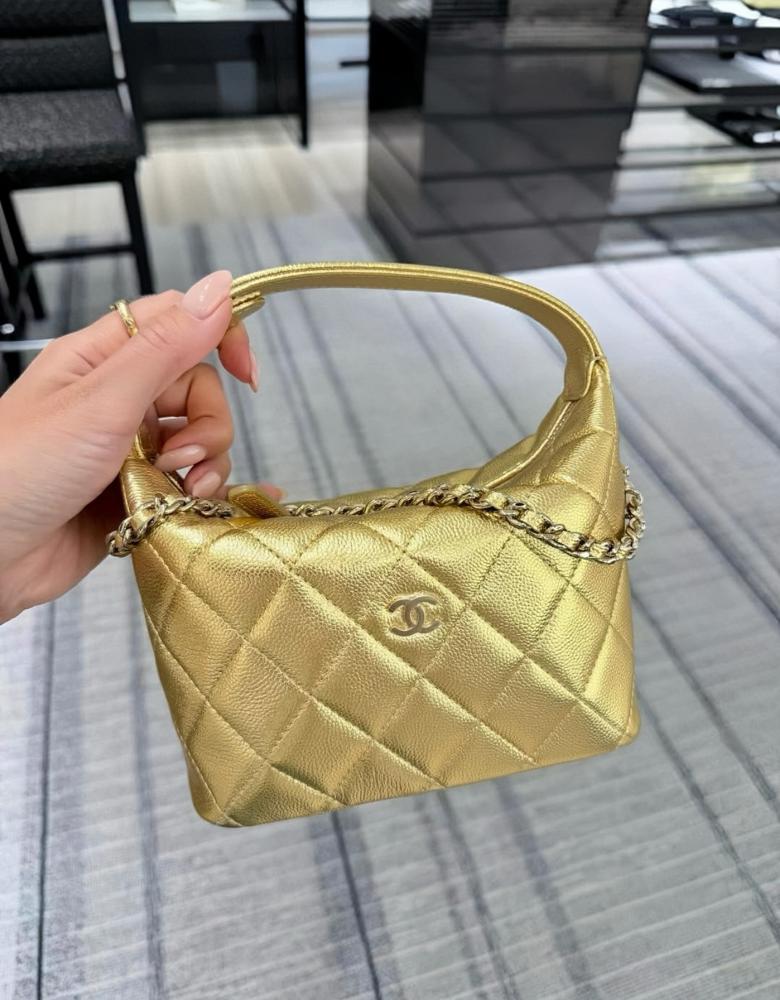 Hobo bag