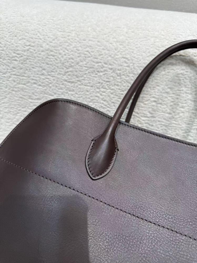 The Row XL 44 cm