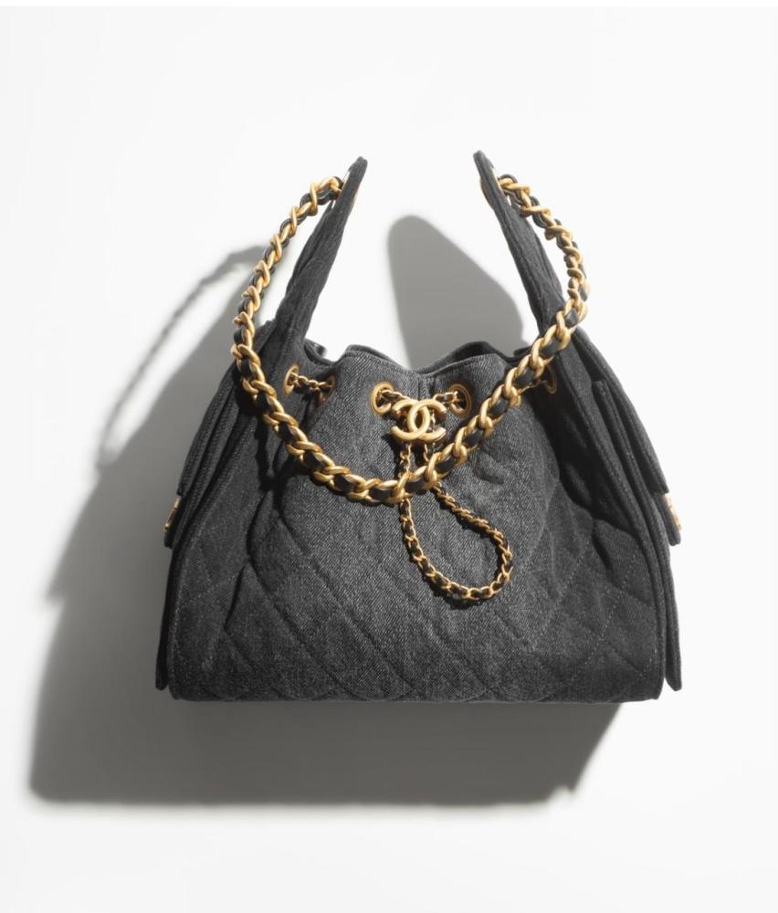 Chanel hobo
