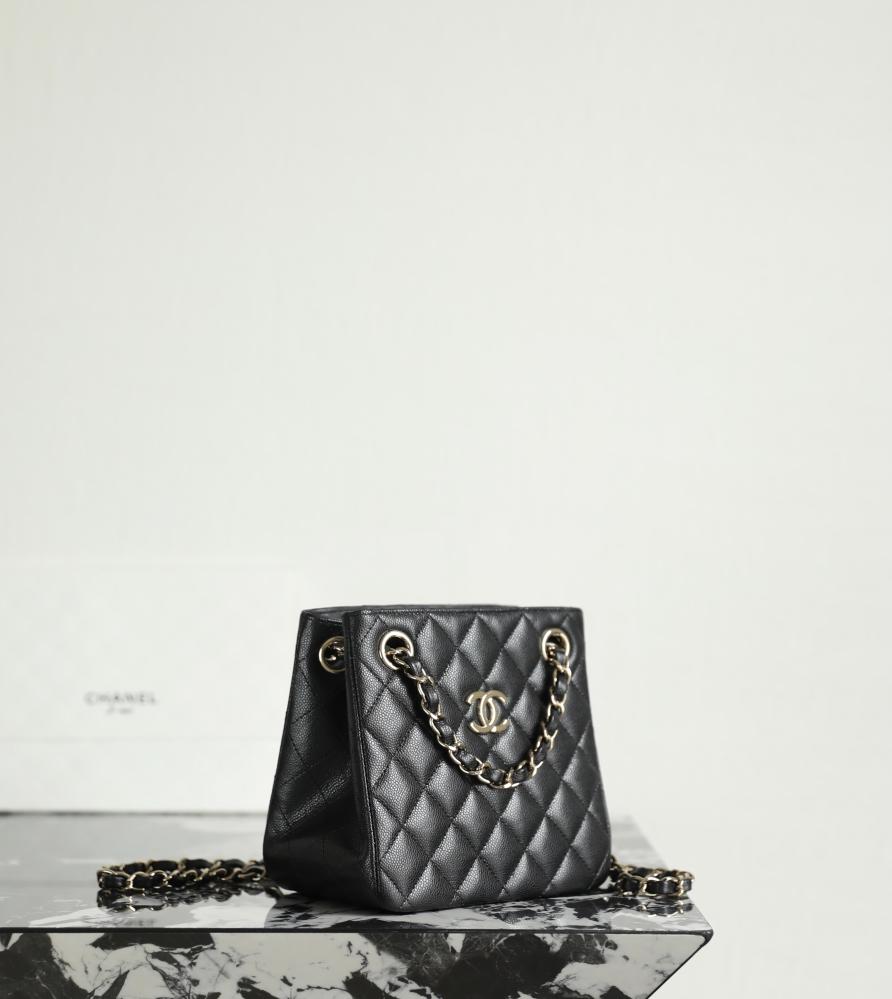 Chanel tote mini