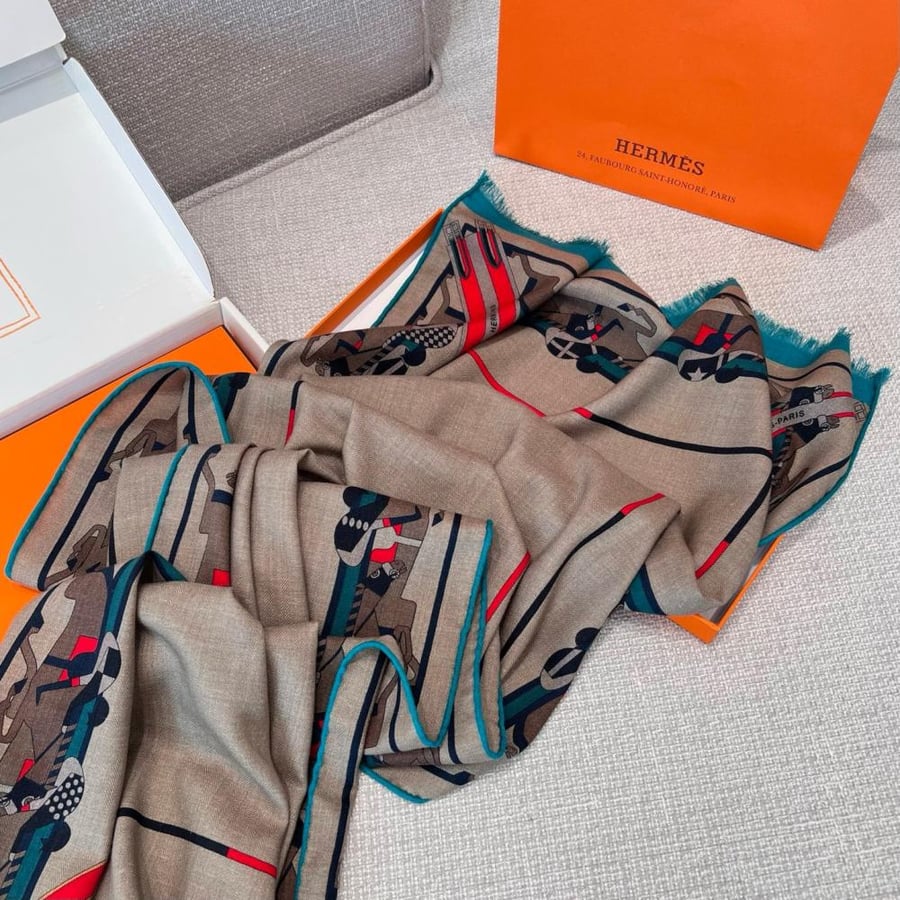 سكارف Herme-s