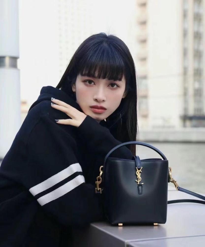 YSL LE 37