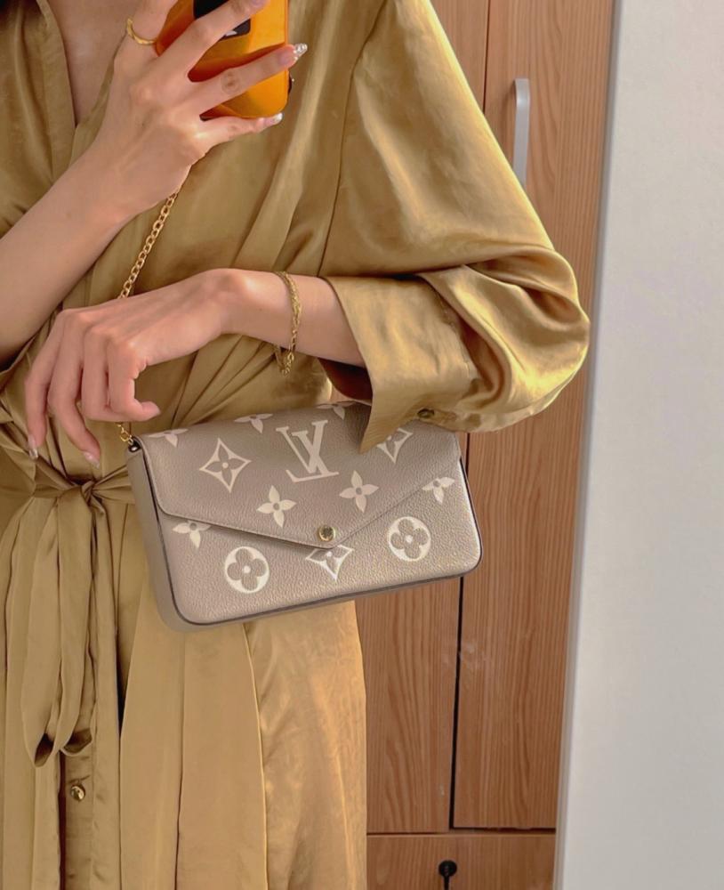 LU  POCHETTE FELICIE