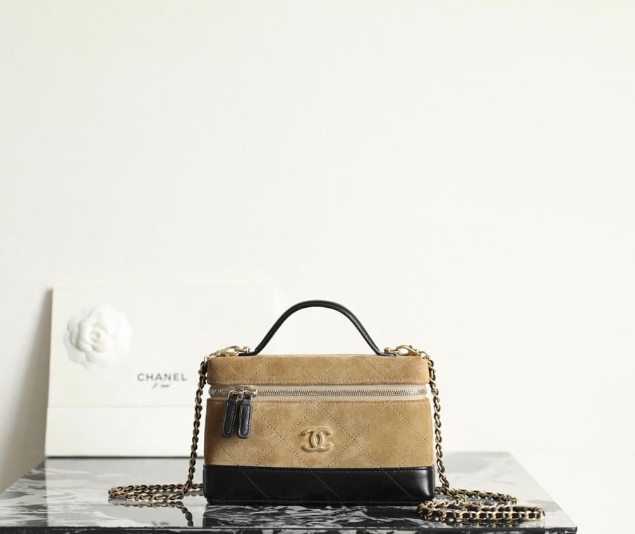 Chanel 26s