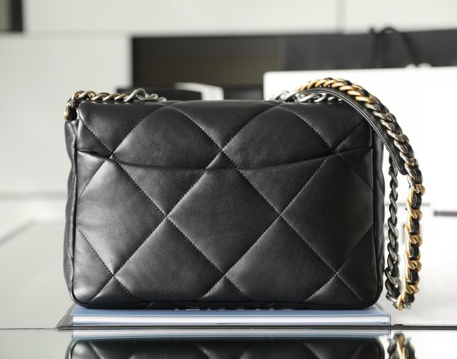 Flap bag chanel 30cm