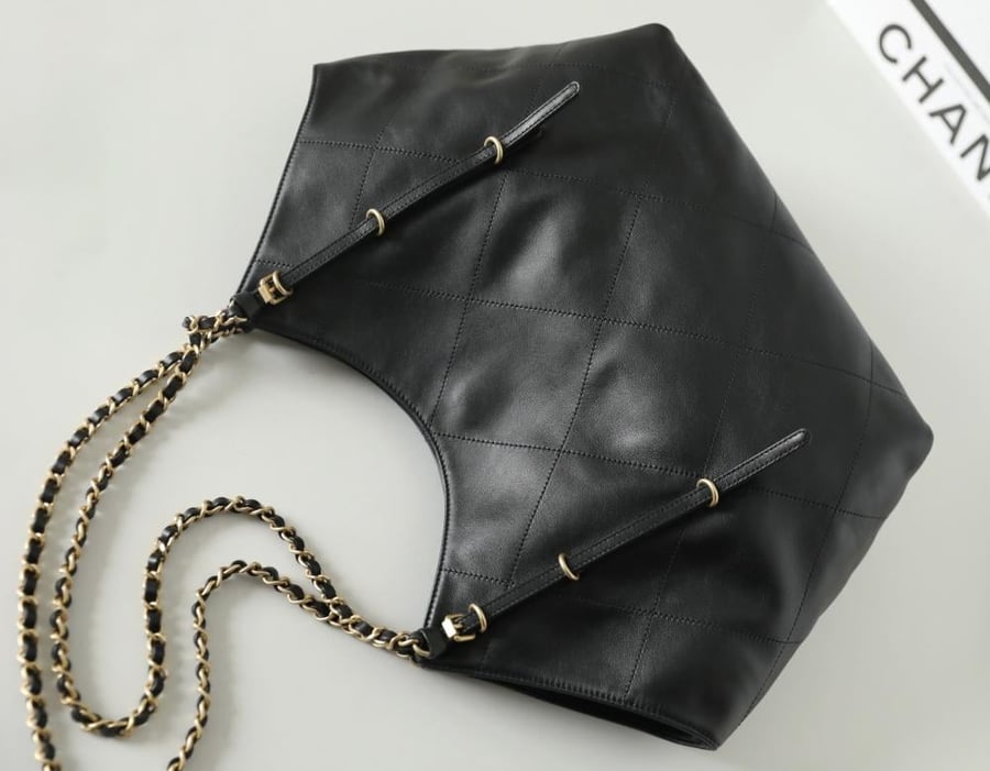 شانيل tote 25 s