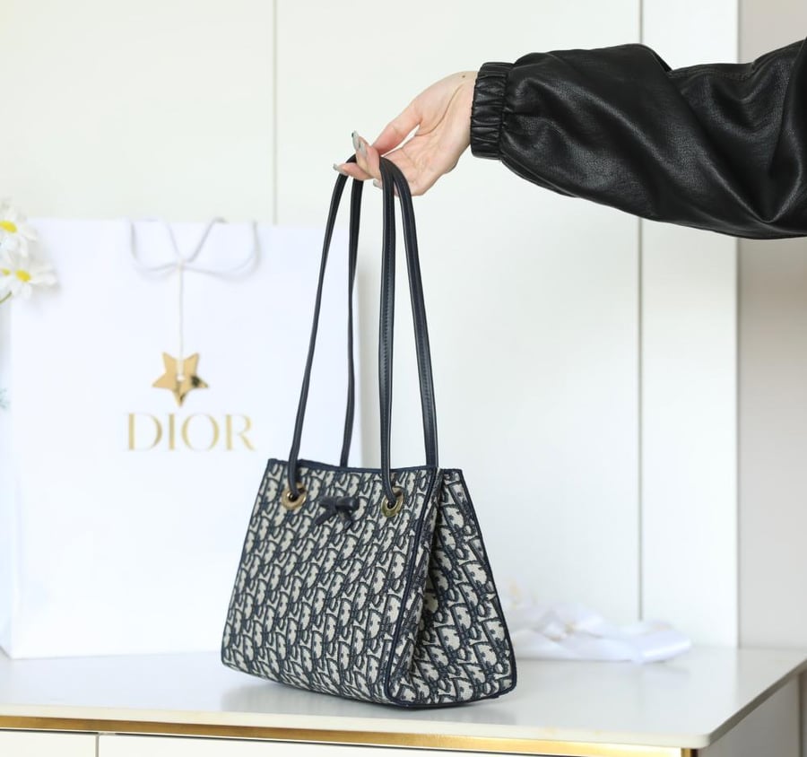 Dior Bow