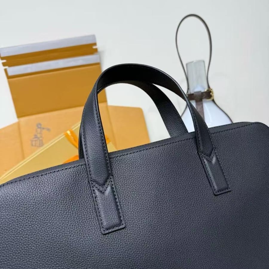 حقيبة لابتوب