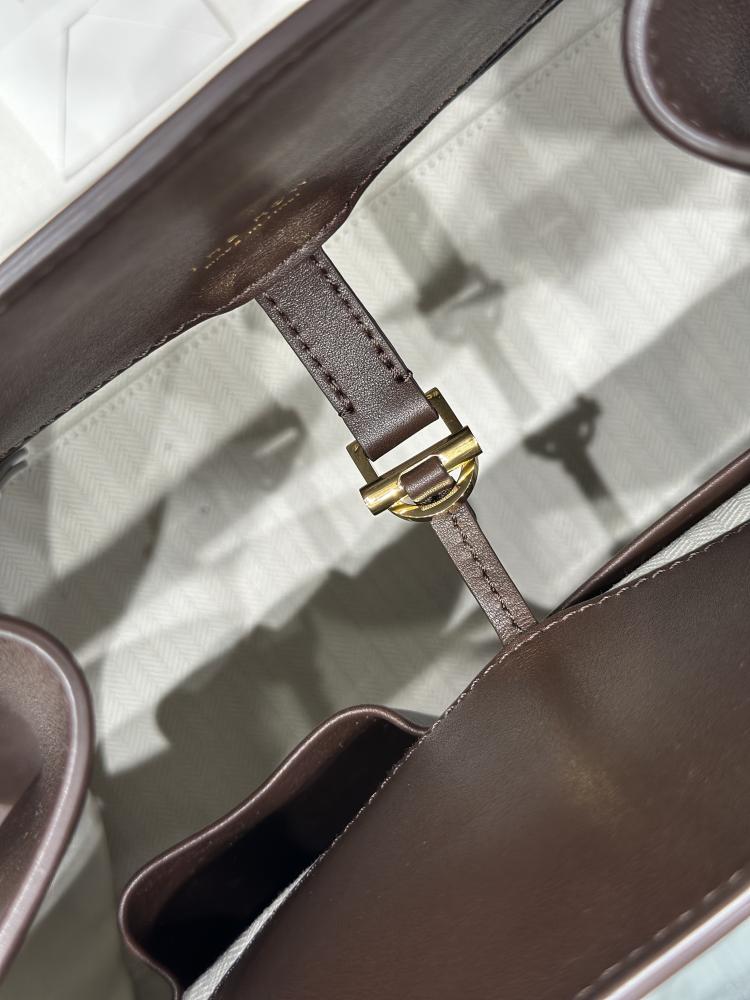 The Row Margaux 38 cm