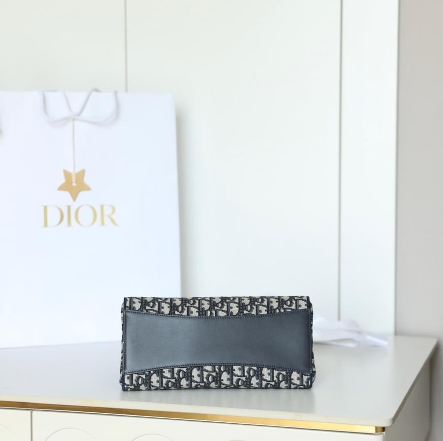 Dior Bow