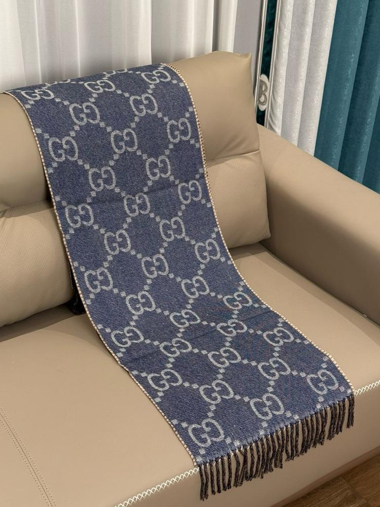 سكارف قوتشي