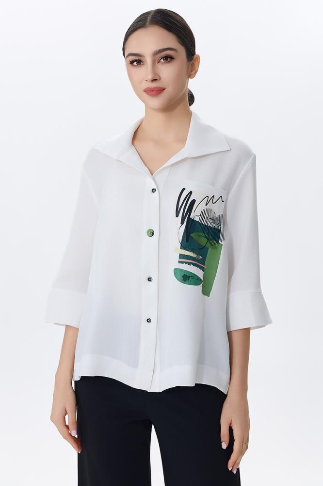 Chiffon blouse with geometric print with pocket