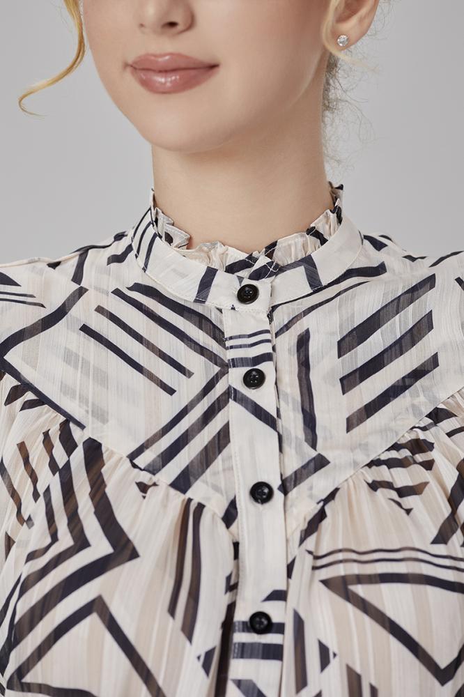 Soft chiffon blouse off white