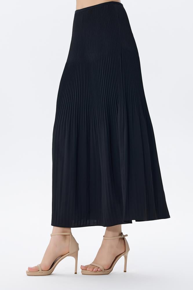 Long black pleated skirt in a classic style