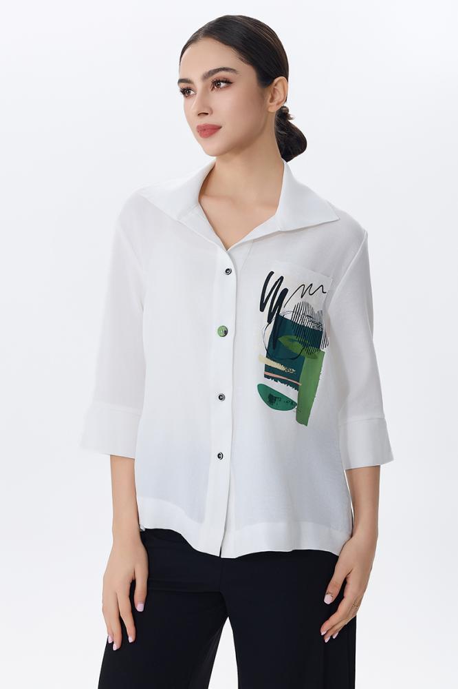 Chiffon blouse with geometric print with pocket