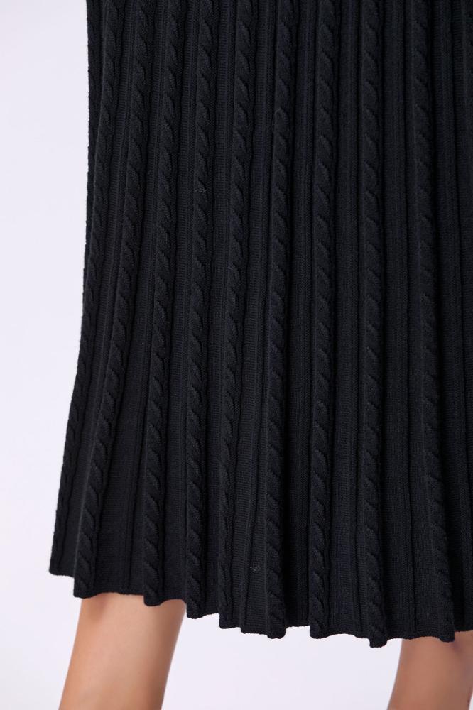 Black skirt
