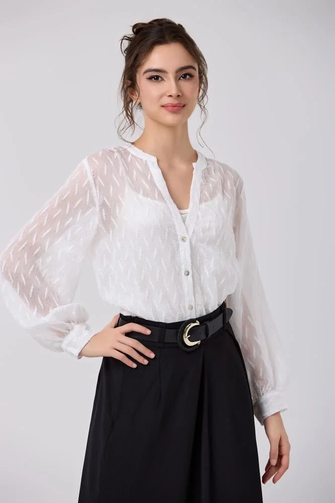 Soft chiffon blouse off white