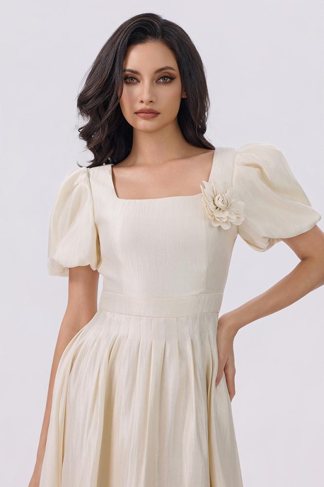 Beige midi dress with puffed sleeves and soft feminine details | Prando