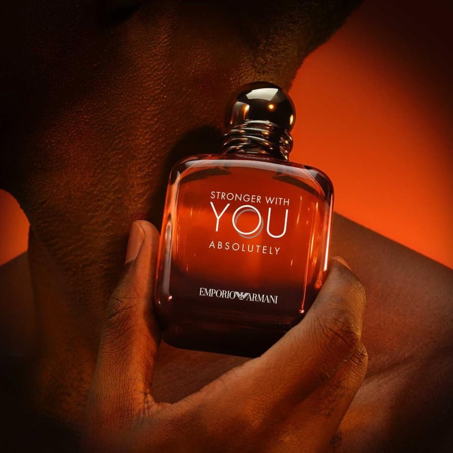 عطر سترونجر ويذ يو ابسلوتلي من امبيرو ارماني للرجال - او دو برفيوم 100ml