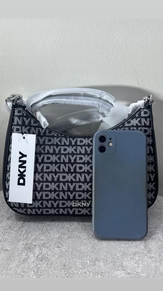 شنطة Dkny