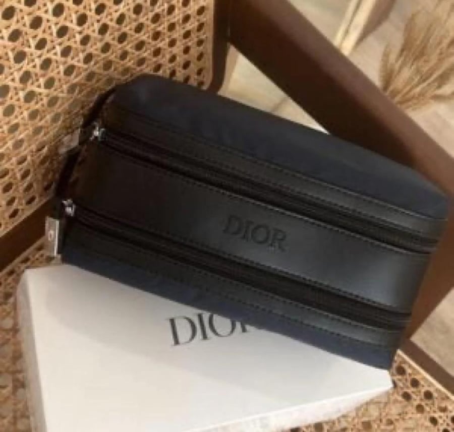 شنطة رجاليه من ديور بيوتي اسود - Dior
