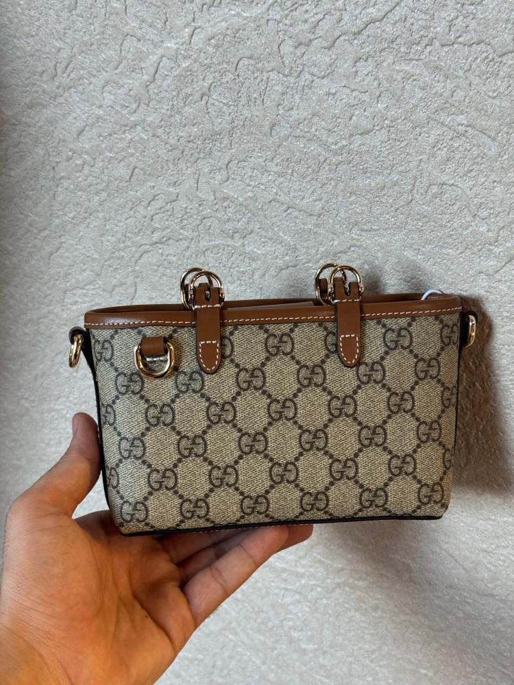 شنطة غوتشي GG كانفس ميني توت (Mini Tote Bag