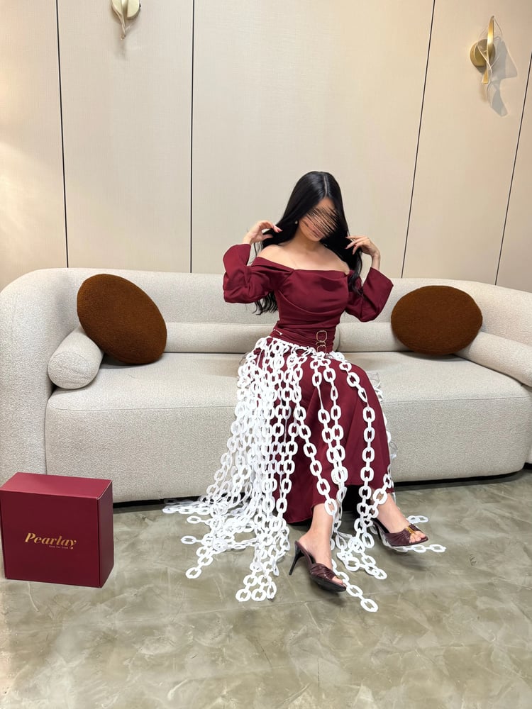 فستان سلاسل بيرلاي – برغندي