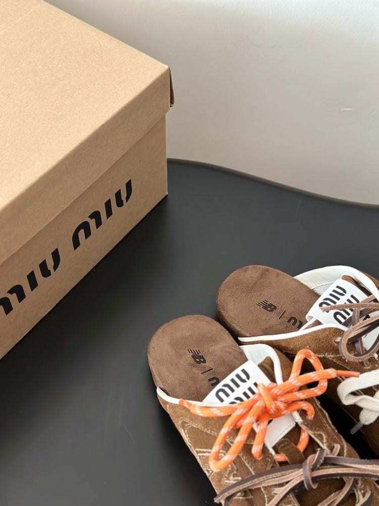 Miu Miu flat
