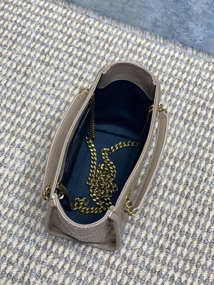 YSL 19cm