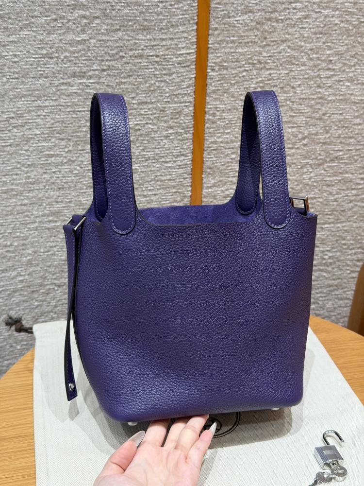 Hermes 18cm