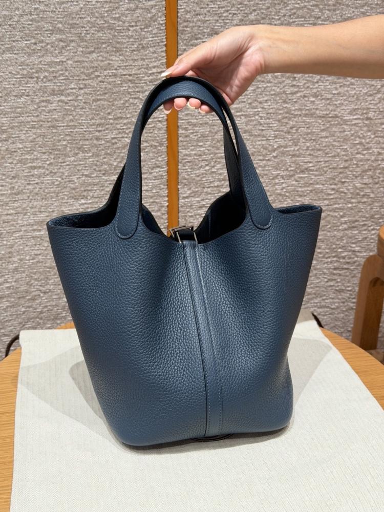 Hermès 22cm