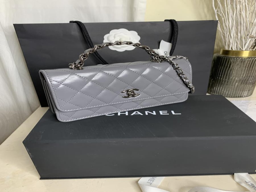 Chanel 18cm