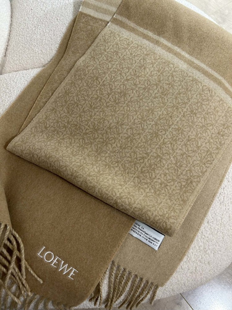 Loewe scarf