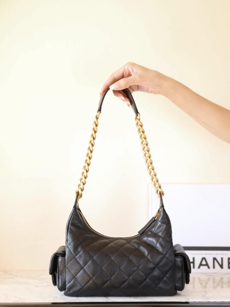 Chanel bag black