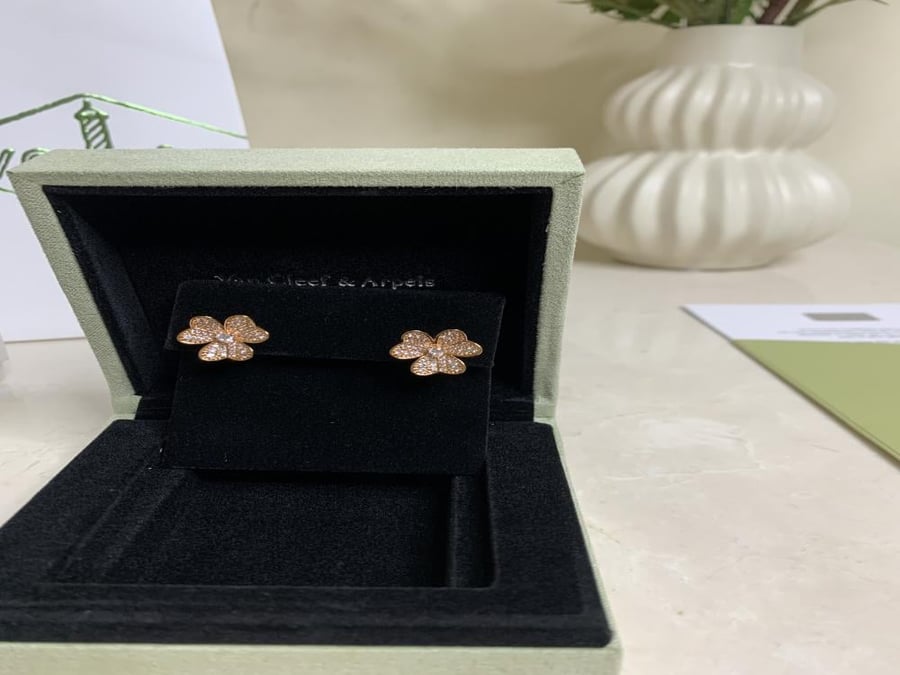 Van cleef earrings