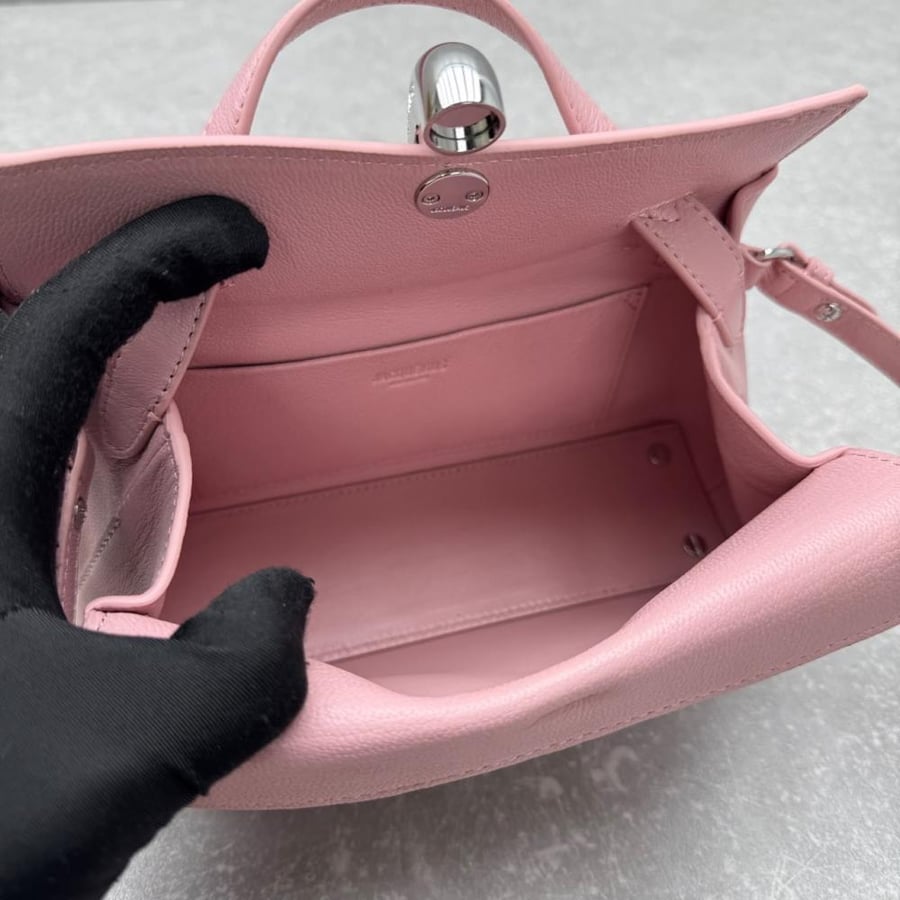 Jacquemus 24cm