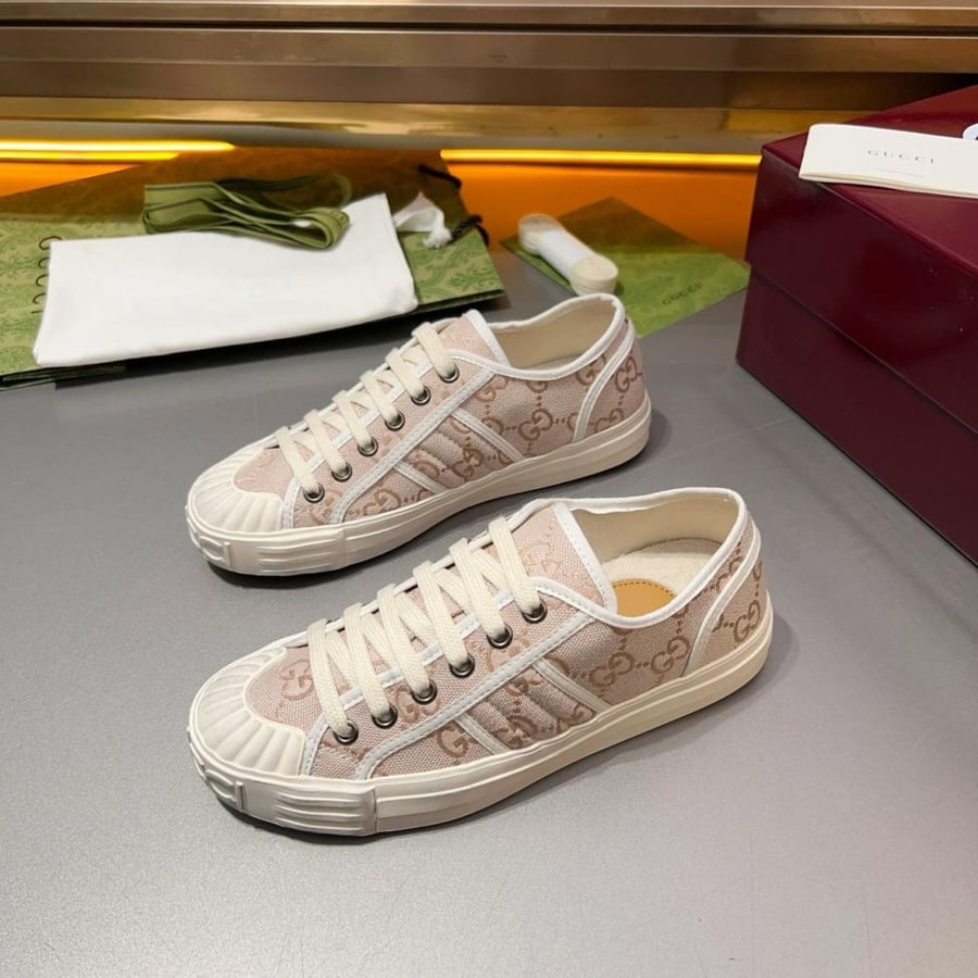 Gucci sneakers